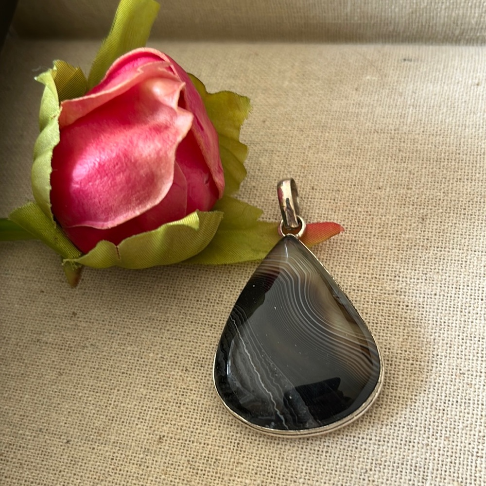 Banded Onyx pendant